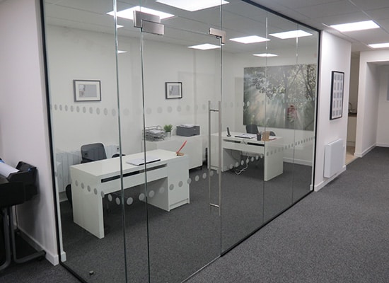 glass office partition walls