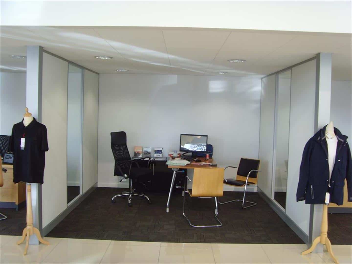 showroom mezzanine office